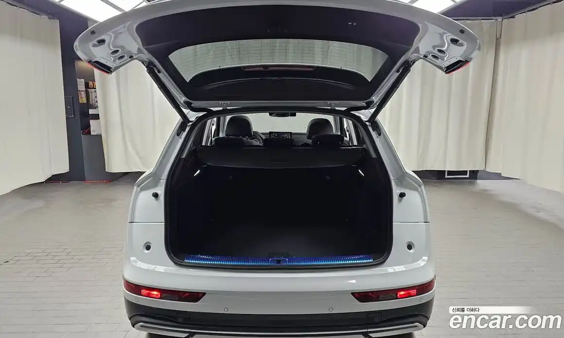 Audi Q5 2023 2.0 Автомат в Москве № 801347, фото 20