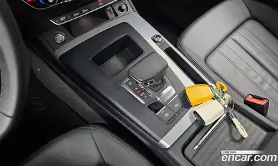 Audi Q5 2023 2.0 Автомат в Москве № 801347, миниатюра 9