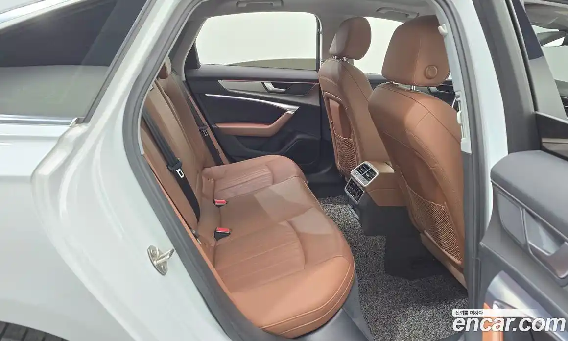 Audi A6 2021 2.0 Автомат в Москве № 801584, фото 12