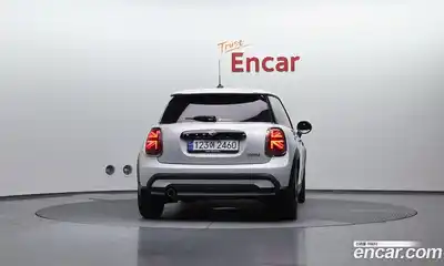Mini Cooper 2022 1.5 Автомат в Москве № 802276, миниатюра 4