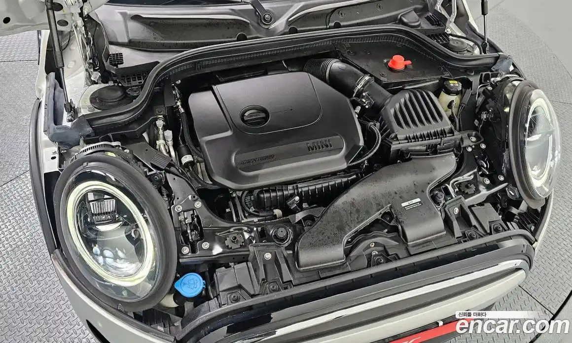 Mini Cooper 2022 1.5 Автомат в Москве № 802276, фото 6