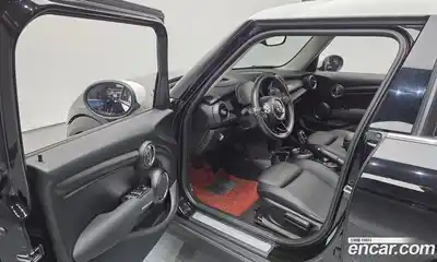 Mini Cooper 2020 1.5 Автомат в Москве № 802304, миниатюра 11