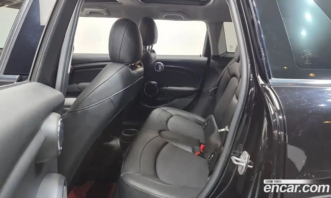 Mini Cooper 2020 1.5 Автомат в Москве № 802304, фото 12