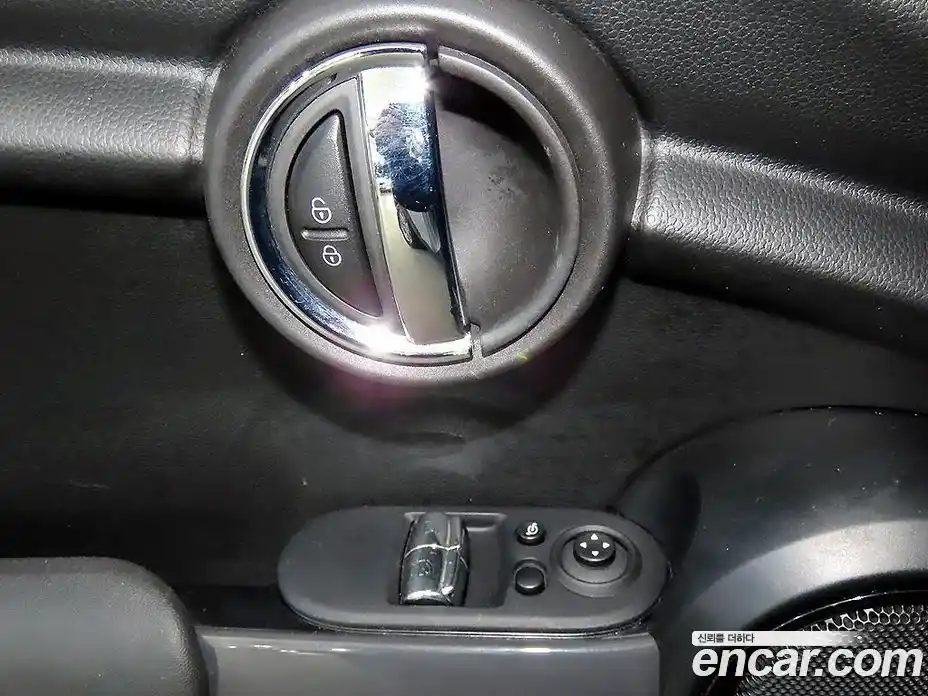 Mini Cooper 2020 1.5 Автомат в Москве № 802532, фото 13