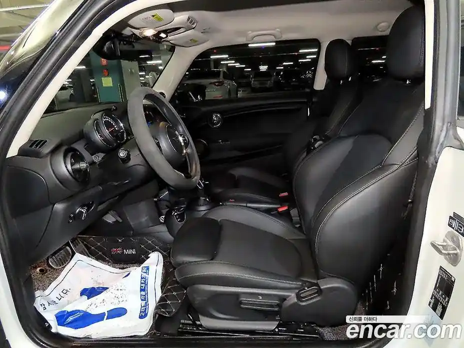 Mini Cooper 2020 1.5 Автомат в Москве № 802532, фото 6