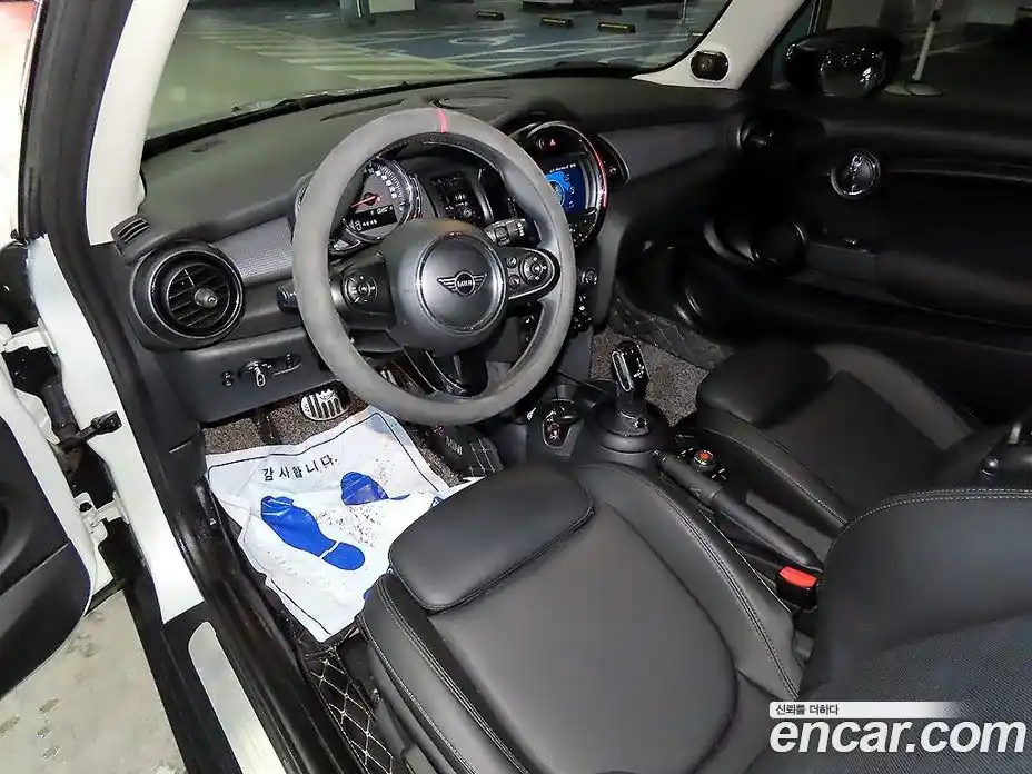 Mini Cooper 2020 1.5 Автомат в Москве № 802532, фото 10