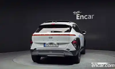 Hyundai Kona 2023 1.6 Автомат в Москве № 813643, миниатюра 4