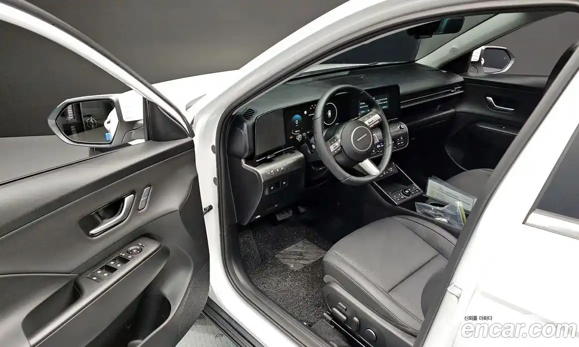 Hyundai Kona 2023 1.6 Автомат в Москве № 813643, фото 10