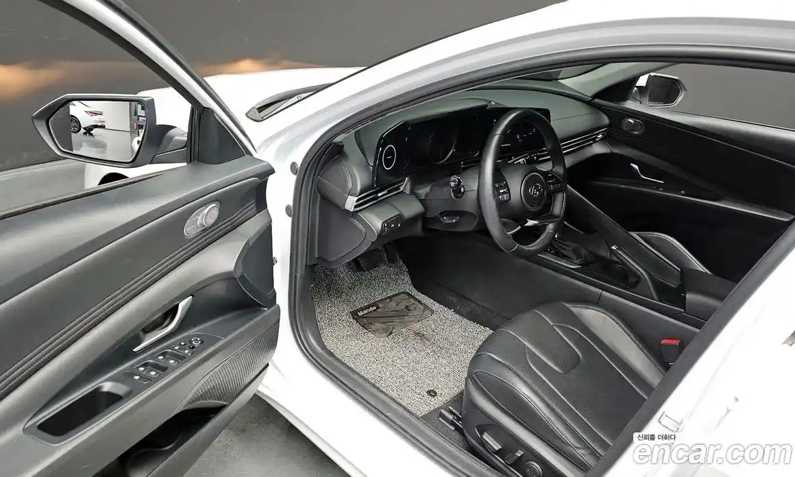 Hyundai Avante 2023 1.6 Автомат в Москве № 813763, фото 12