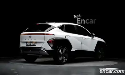 Hyundai Kona 2024 1.6 Автомат в Москве № 813876, миниатюра 2