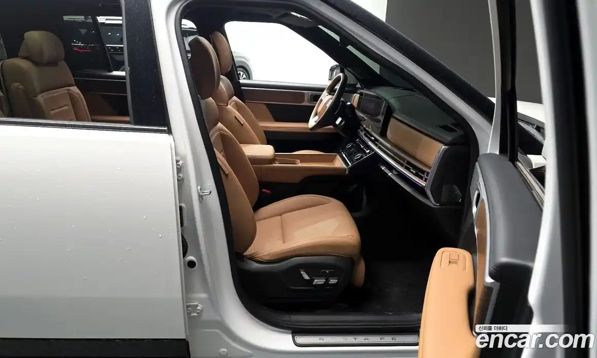 Hyundai Santa Fe 2023 2.5 Автомат в Москве № 813905, фото 11