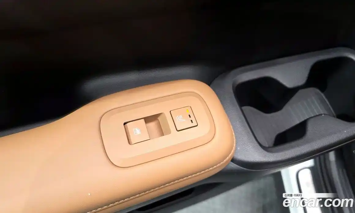 Hyundai Santa Fe 2023 2.5 Автомат в Москве № 813905, фото 19