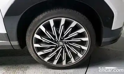 Hyundai Santa Fe 2023 2.5 Автомат в Москве № 813905, миниатюра 5