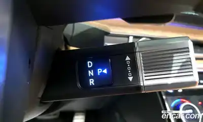 Hyundai Santa Fe 2023 2.5 Автомат в Москве № 813905, миниатюра 9