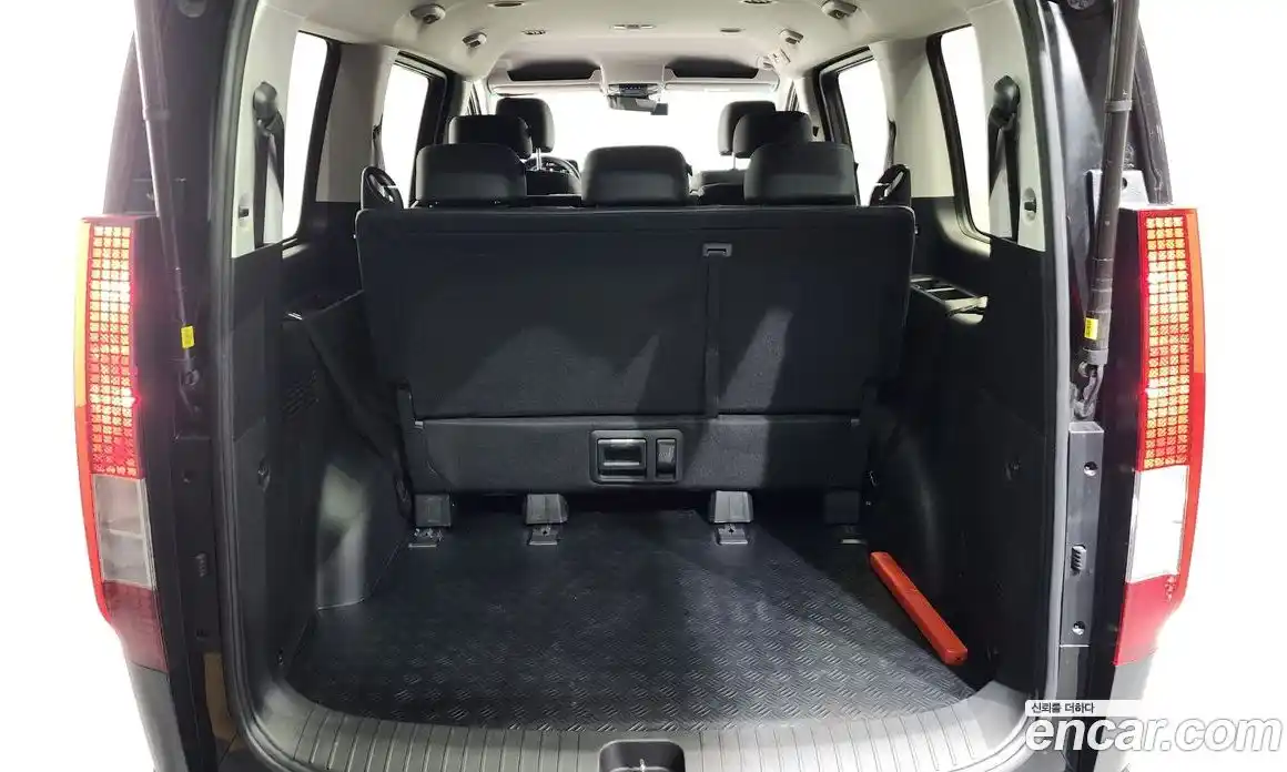 Hyundai Staria 2025 1.6 Автомат в Москве № 813906, фото 19