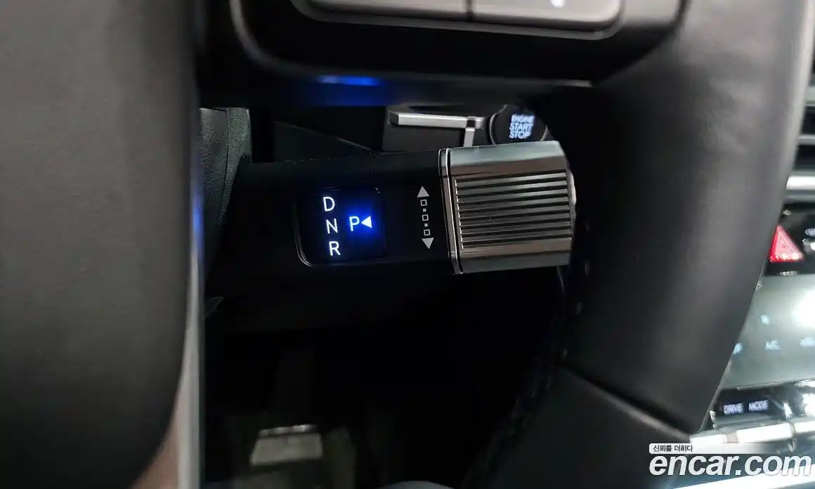 Hyundai Santa Fe 2024 2.5 Автомат в Москве № 814825, фото 9