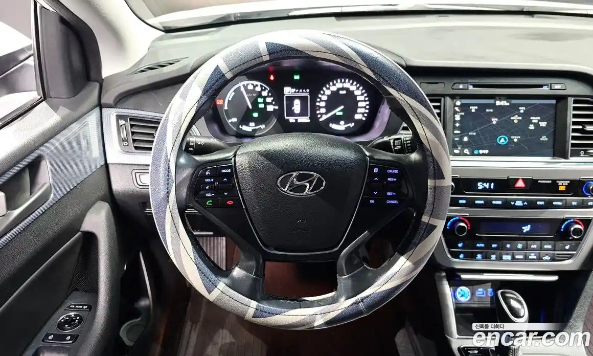 Hyundai Sonata 2017 2.0 Автомат в Москве № 814875, фото 13