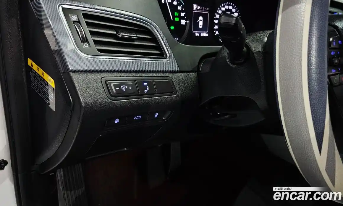 Hyundai Sonata 2017 2.0 Автомат в Москве № 814875, фото 18