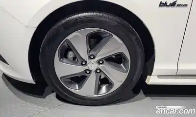 Hyundai Sonata 2017 2.0 Автомат в Москве № 814875, миниатюра 5