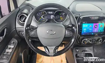 Renault QM3 2015 1.5 Автомат в Москве № 815244, миниатюра 9