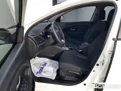 Renault SM3 2014 1.6 Автомат в Москве № 815343, миниатюра 8