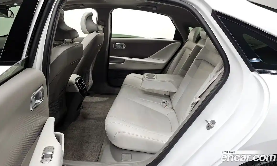 Hyundai Ioniq 6 2022 0.1 Автомат в Москве № 815409, фото 11