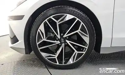 Hyundai Ioniq 6 2022 0.1 Автомат в Москве № 815409, миниатюра 4