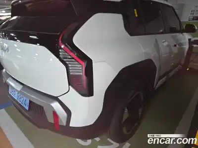 Kia EV3 2026 2.0 Автомат в Москве № 815545, миниатюра 4