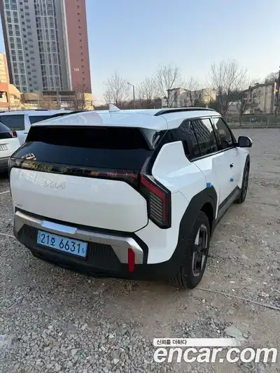 Kia EV3 2026 Автомат в Москве № 815553, миниатюра 3