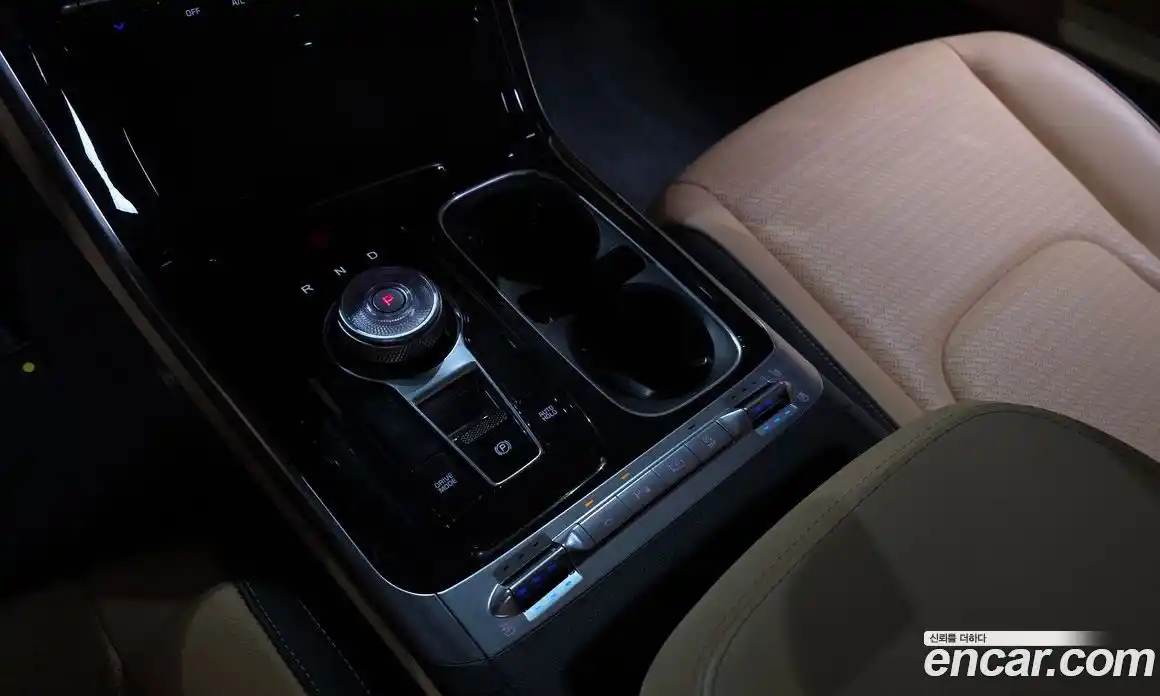 Kia Canival 2023 2.2 Автомат в Москве № 816004, фото 9