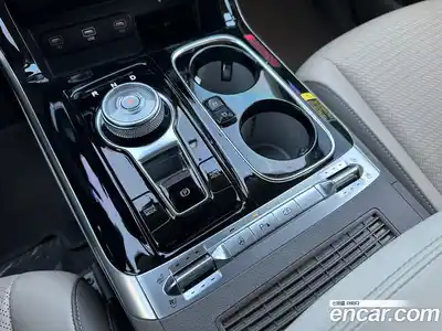 Kia Canival 2023 3.5 Автомат в Москве № 816280, миниатюра 9