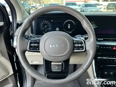 Kia Canival 2023 3.5 Автомат в Москве № 816280, миниатюра 10