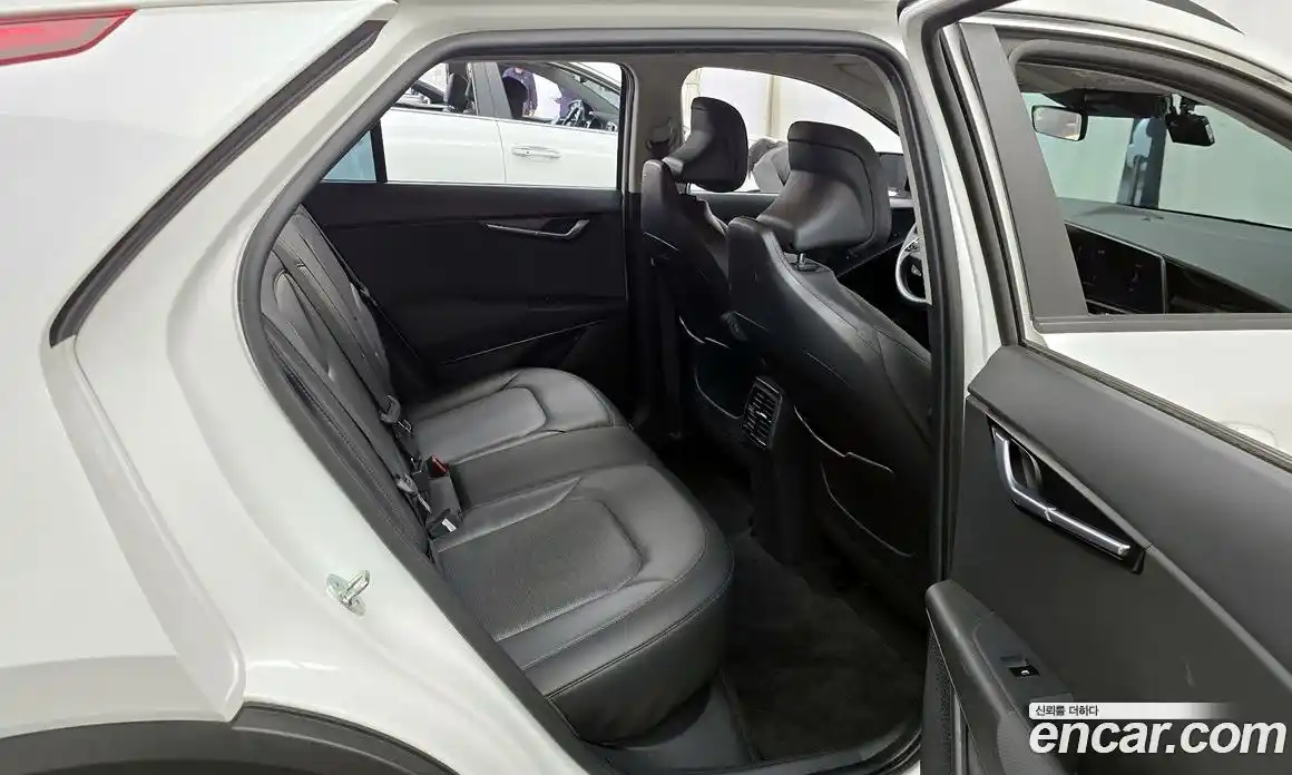 Kia Niro 2022 0.1 Автомат в Москве № 816413, фото 12