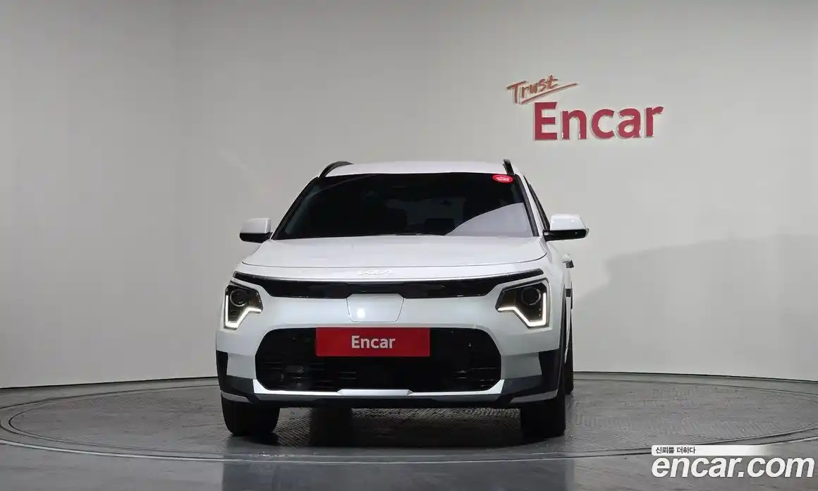 Kia Niro 2022 0.1 Автомат в Москве № 816413, фото 3