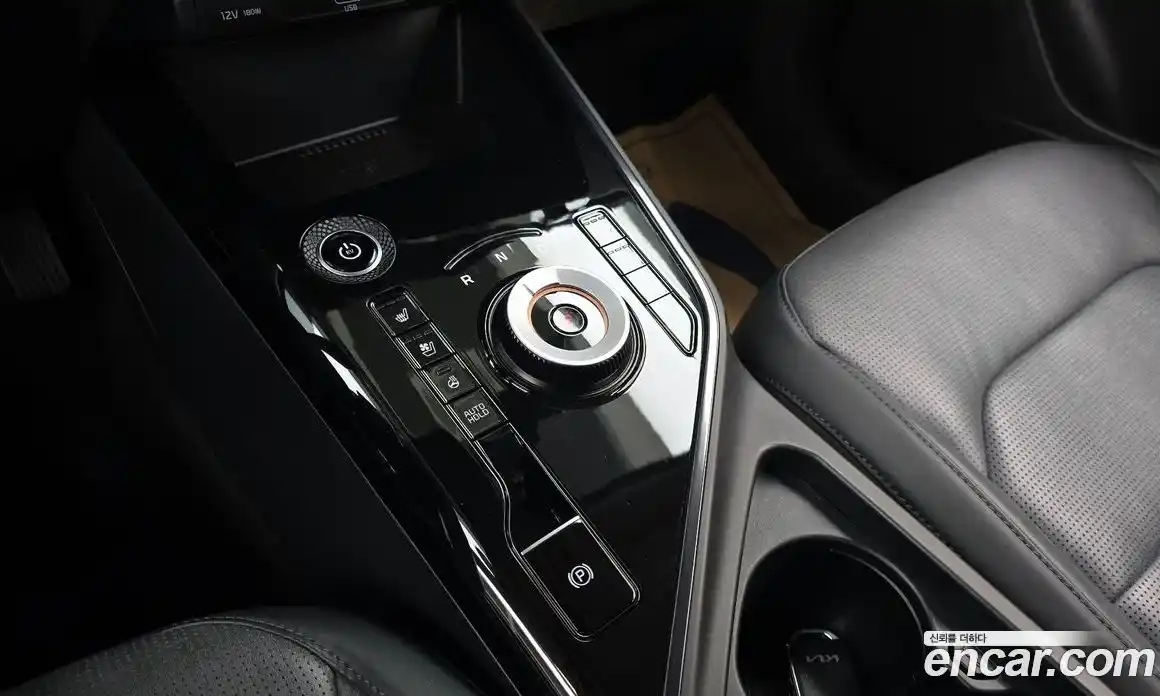 Kia Niro 2022 0.1 Автомат в Москве № 816413, фото 9