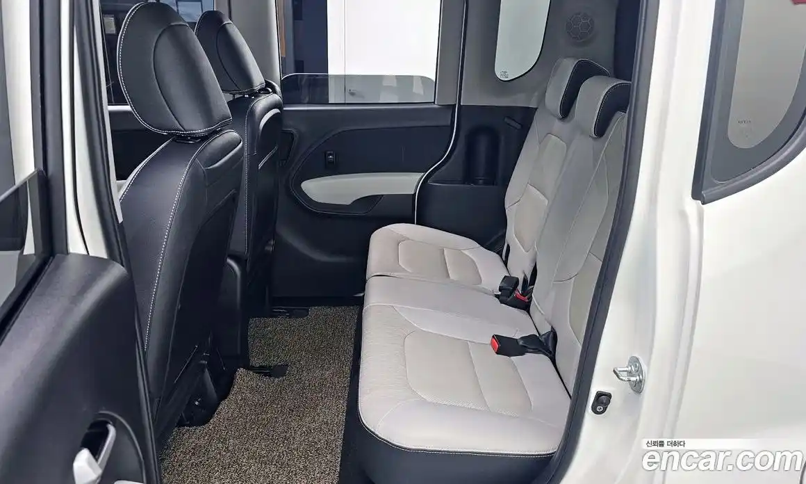 Kia Ray 2023 1.0 Автомат в Москве № 816422, фото 12