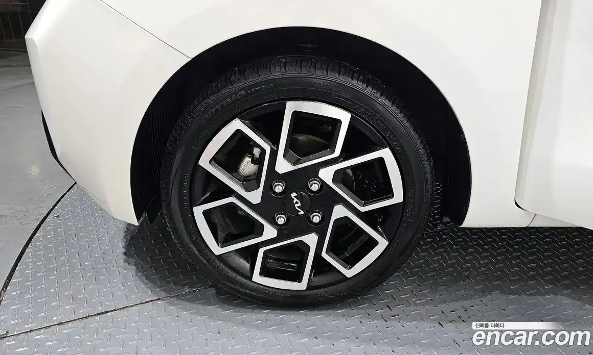 Kia Ray 2023 1.0 Автомат в Москве № 816422, фото 5