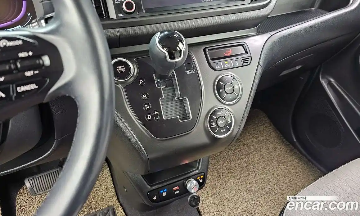 Kia Ray 2023 1.0 Автомат в Москве № 816422, фото 9