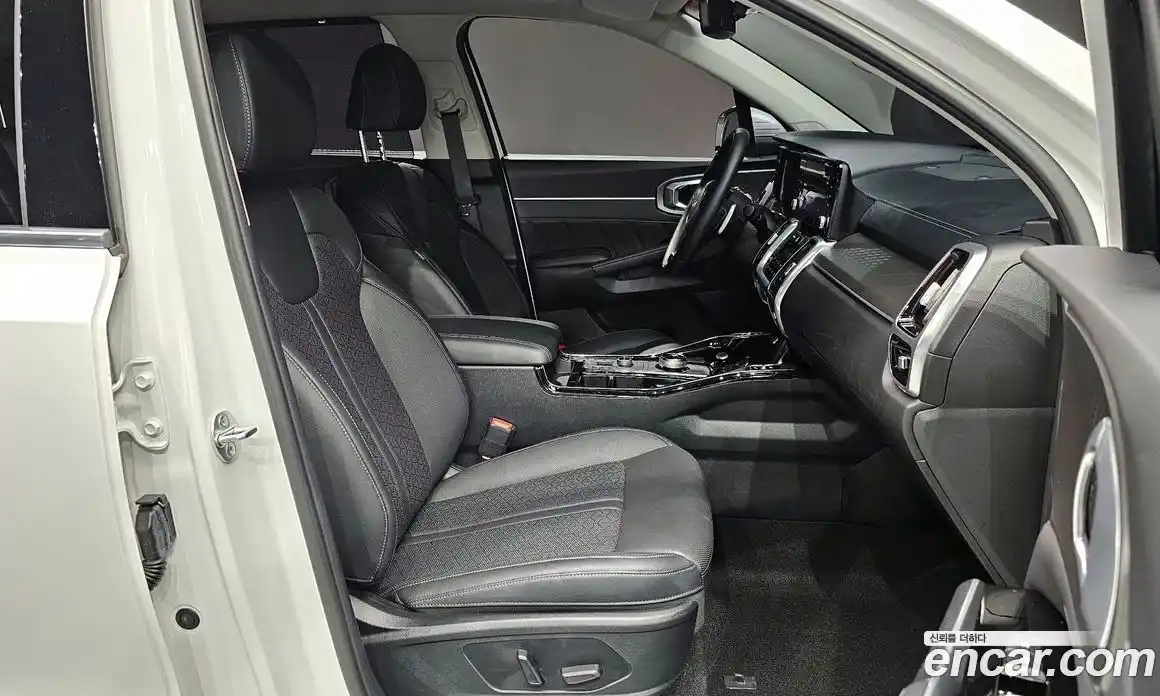 Kia Sorento 2023 2.2 Автомат в Москве № 816706, фото 10