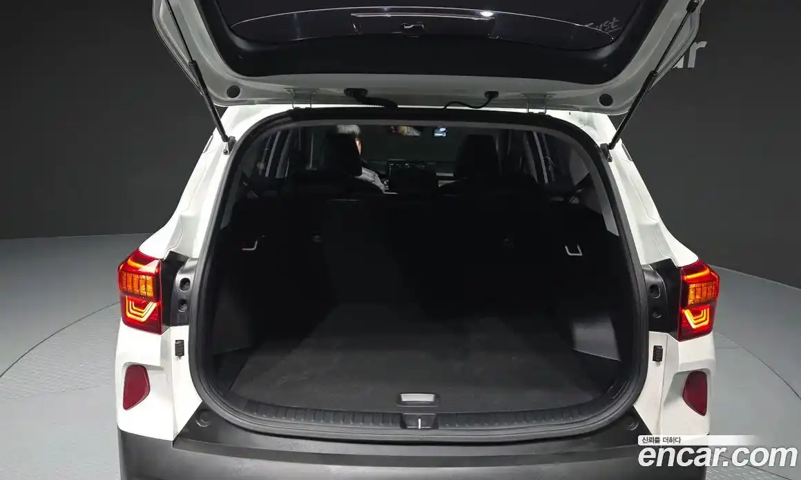 Kia Seltos 2021 1.6 Автомат в Москве № 816715, фото 20