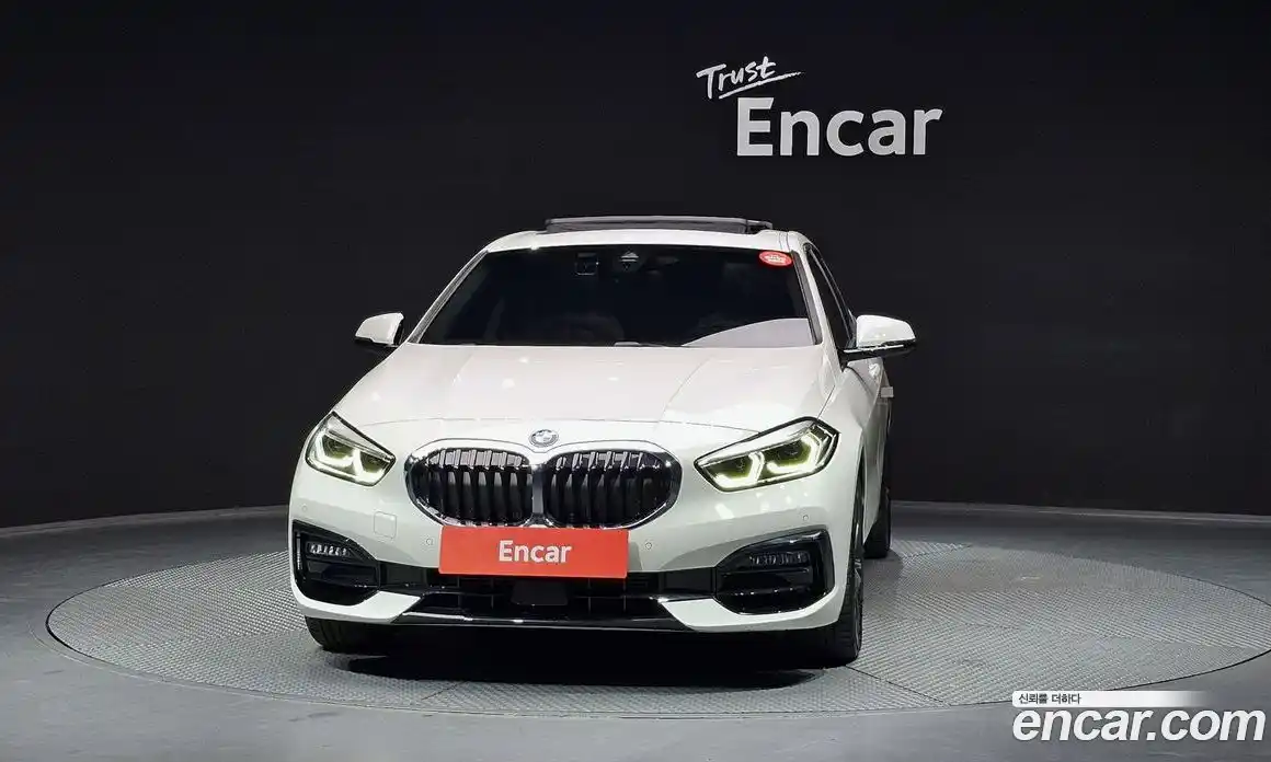 BMW 1-Series 2021 2.0 Автомат в Москве № 816932, фото 3