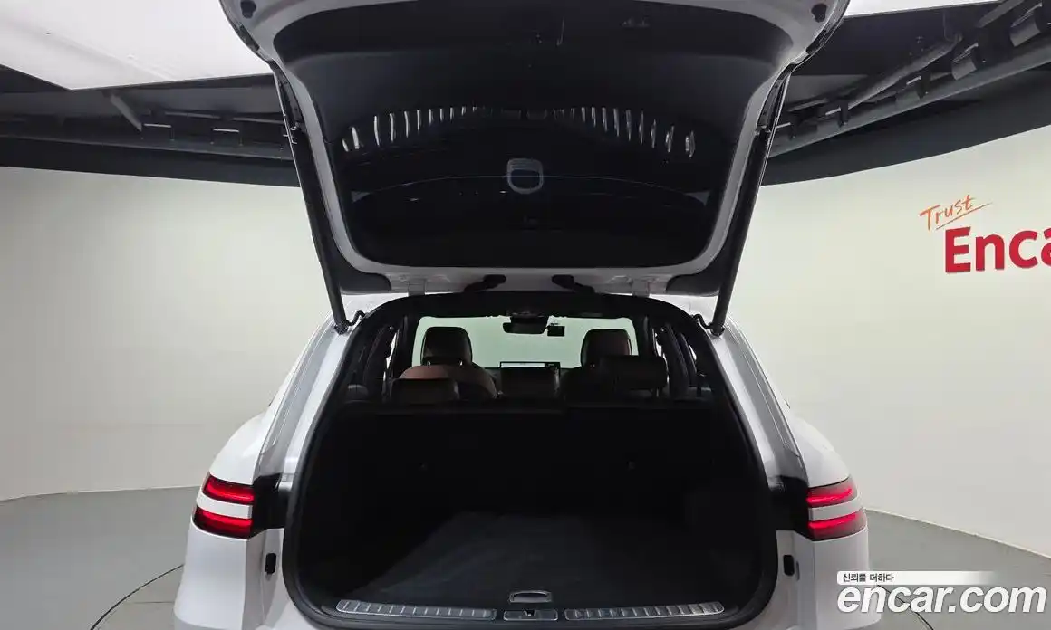 Genesis GV70 2023 2.5 Автомат в Москве № 817183, фото 20