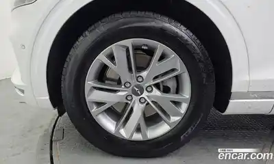 Genesis GV70 2023 2.5 Автомат в Москве № 817183, миниатюра 5