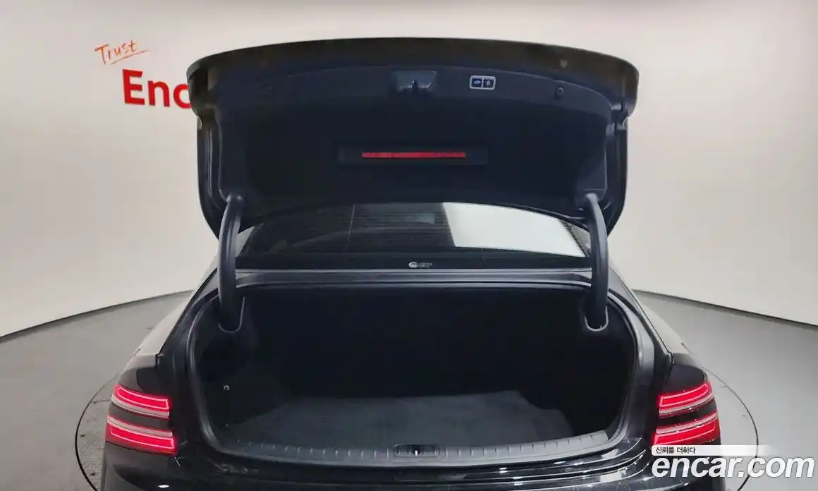 Genesis G80 2023 2.5 Автомат в Москве № 817240, фото 20