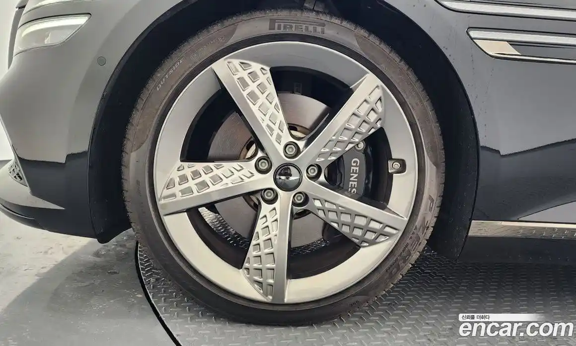 Genesis G80 2023 2.5 Автомат в Москве № 817240, фото 5