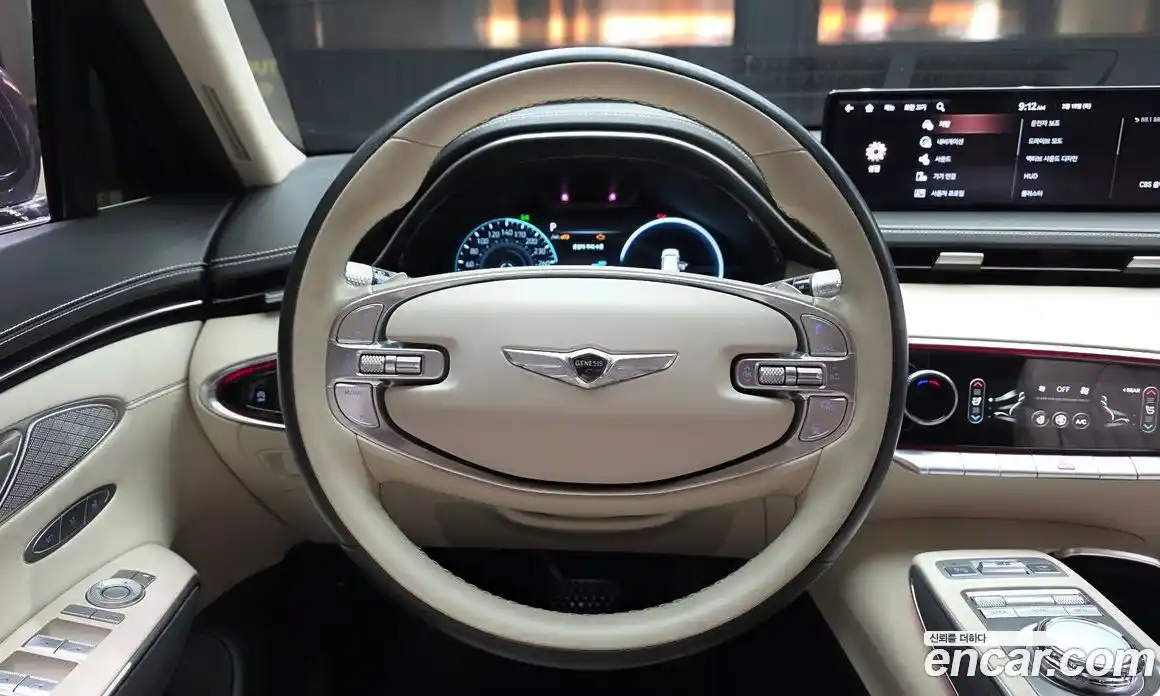 Genesis GV70 2021 2.5 Автомат в Москве № 817262, фото 13