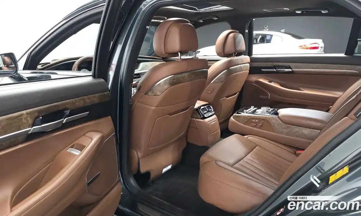 Genesis G90 2019 3.8 Автомат в Москве № 817591, фото 12