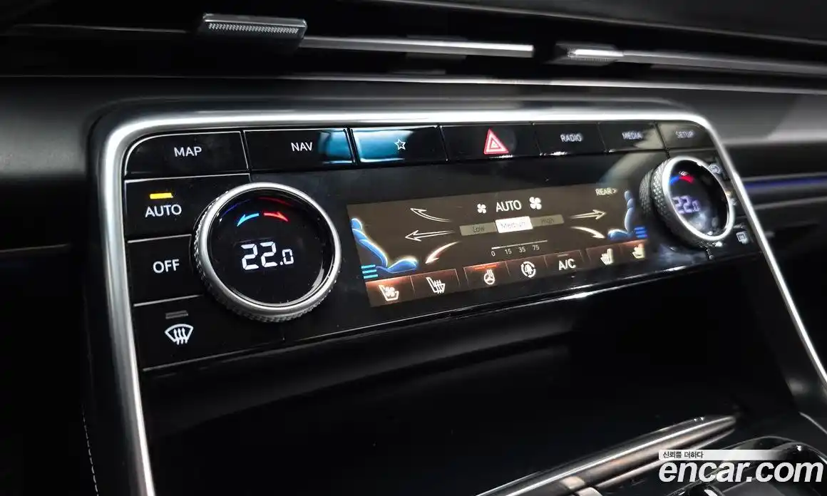 Genesis GV80 2020 2.5 Автомат в Москве № 817631, фото 16