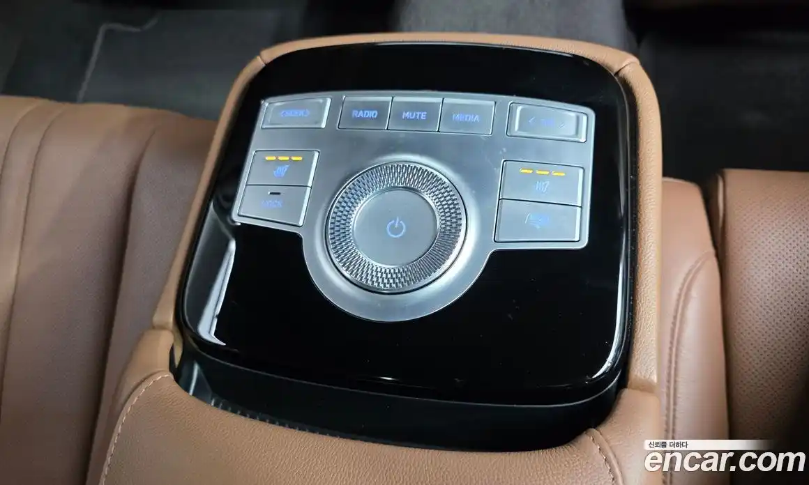 Genesis G80 2022 2.5 Автомат в Москве № 817637, фото 19