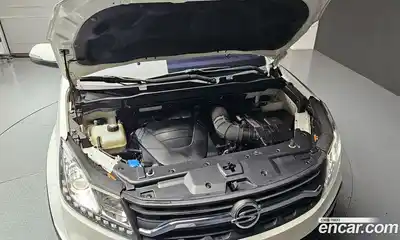 SsangYong Korando 2017 2.2 Автомат в Москве № 818298, миниатюра 6